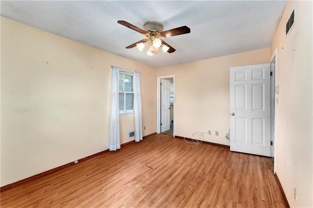 3417 NE Prather Road, Kansas City, MO 64116