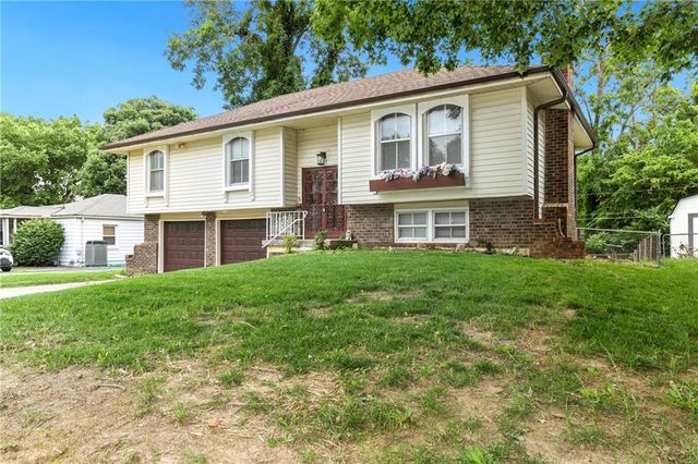 3417 NE Prather Road, Kansas City, MO 64116
