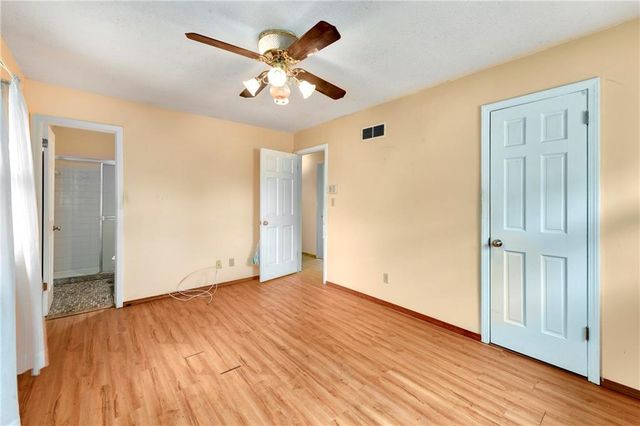 3417 NE Prather Road, Kansas City, MO 64116