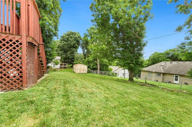 3417 NE Prather Road, Kansas City, MO 64116