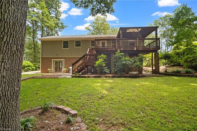 515 Dogwood Court, High Point, NC 27260