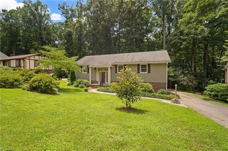 515 Dogwood Court, High Point, NC 27260