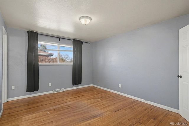 5475 S Lakeview Street, Littleton, CO 80120