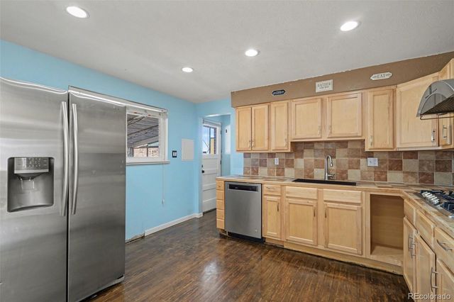 5475 S Lakeview Street, Littleton, CO 80120