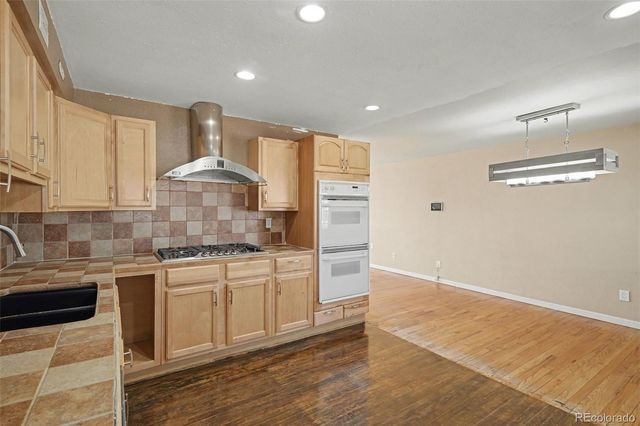 5475 S Lakeview Street, Littleton, CO 80120