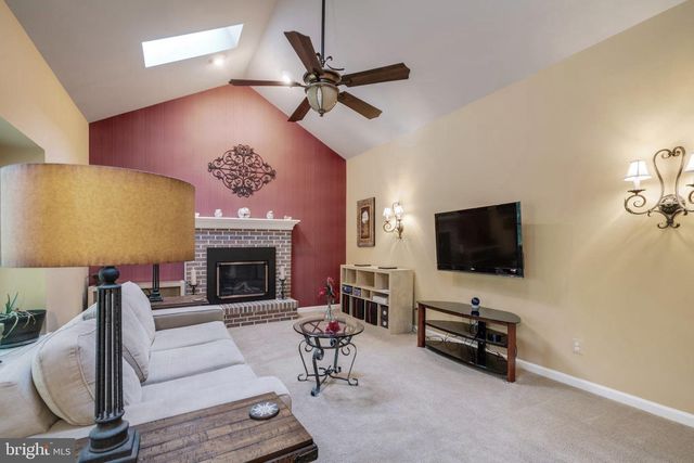 19829 HELMOND WAY, Gaithersburg, MD 20886
