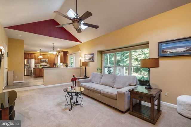 19829 HELMOND WAY, Gaithersburg, MD 20886