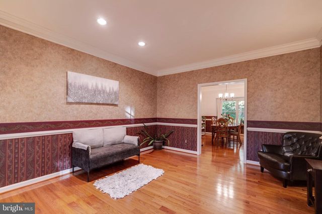 19829 HELMOND WAY, Gaithersburg, MD 20886