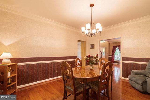 19829 HELMOND WAY, Gaithersburg, MD 20886