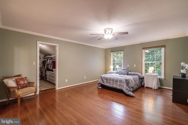 19829 HELMOND WAY, Gaithersburg, MD 20886