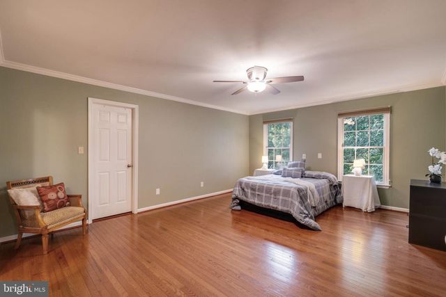 19829 HELMOND WAY, Gaithersburg, MD 20886