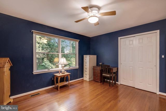 19829 HELMOND WAY, Gaithersburg, MD 20886
