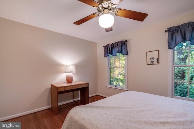 19829 HELMOND WAY, Gaithersburg, MD 20886