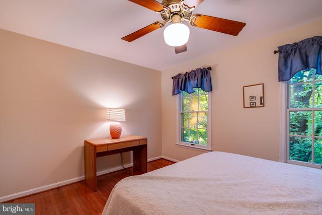 19829 HELMOND WAY, Gaithersburg, MD 20886