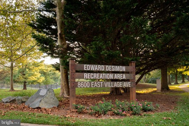 19829 HELMOND WAY, Gaithersburg, MD 20886