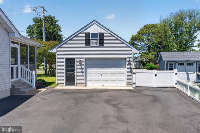 745 HICKMAN DR, Ocean View, DE 19970