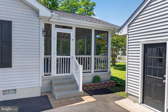 745 HICKMAN DR, Ocean View, DE 19970