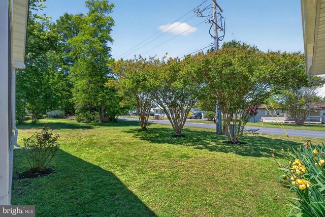 745 HICKMAN DR, Ocean View, DE 19970