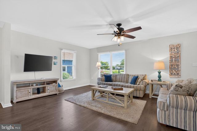745 HICKMAN DR, Ocean View, DE 19970