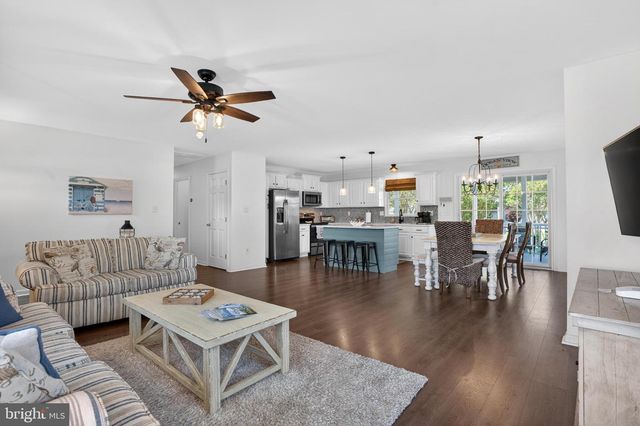745 HICKMAN DR, Ocean View, DE 19970