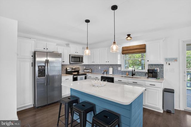 745 HICKMAN DR, Ocean View, DE 19970