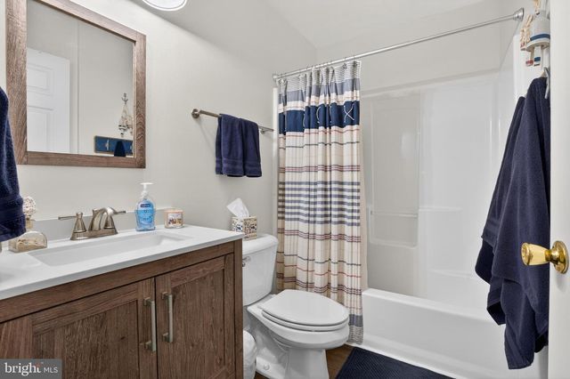 745 HICKMAN DR, Ocean View, DE 19970