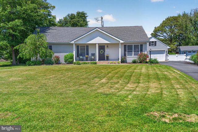 745 HICKMAN DR, Ocean View, DE 19970