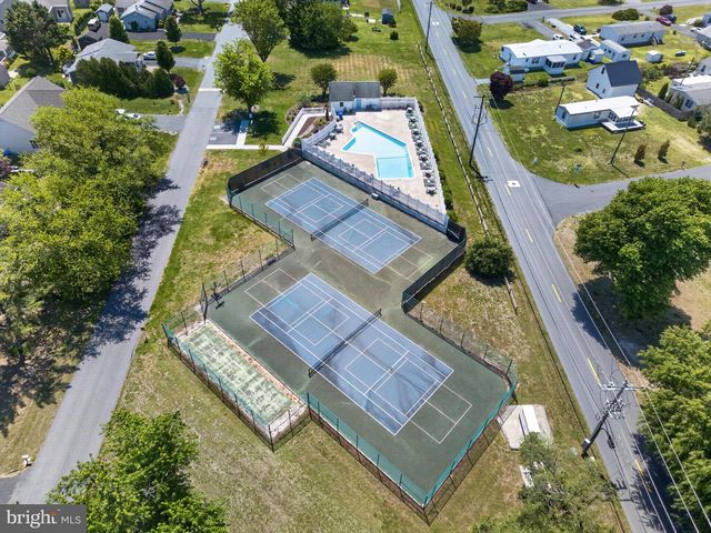 745 HICKMAN DR, Ocean View, DE 19970