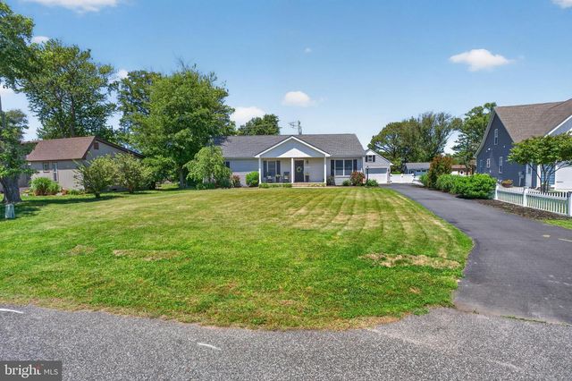 745 HICKMAN DR, Ocean View, DE 19970