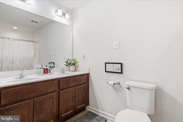 5483 SUTHERLAND CT, Chambersburg, PA 17202
