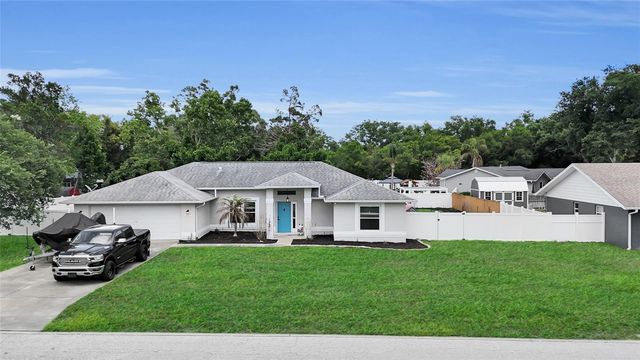 3007 DUPONT STREET, Eustis, FL 32726