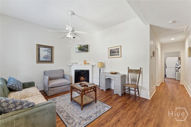 534 E Gordon Lane, Savannah, GA 31401