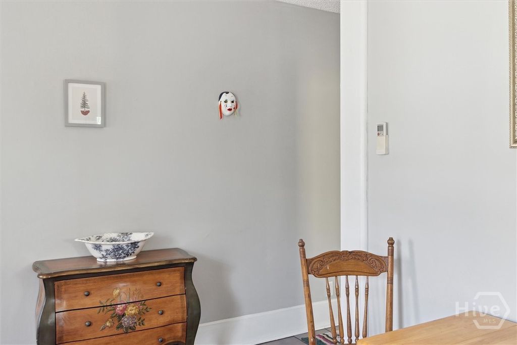 Image 25 of property listing at 534 E Gordon Lane, Savannah, GA 31401