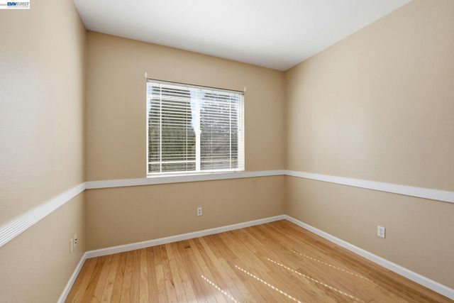 110 Pear LN, Union City, CA 94587