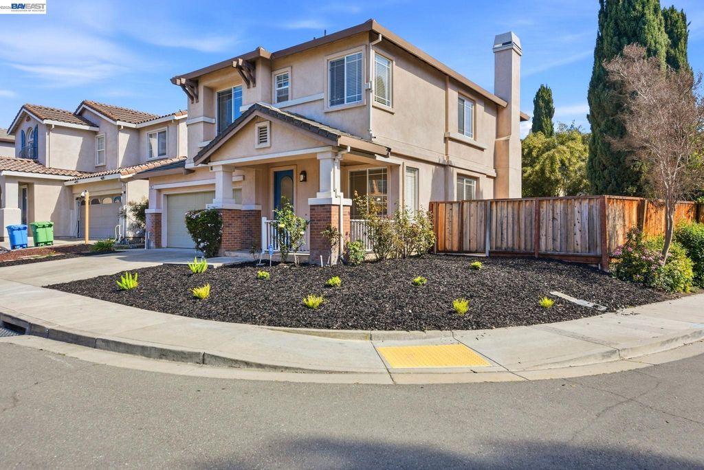 110 Pear LN, Union City, CA 94587