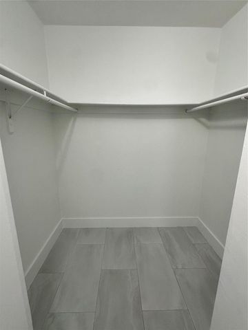 1440 NE 50th Court 3, Fort Lauderdale, FL 33334