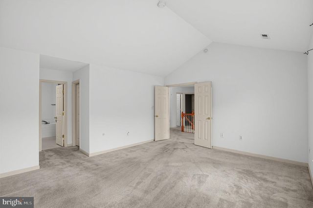 9514 HICKORY HILL DR, Fredericksburg, VA 22408