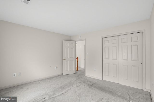 9514 HICKORY HILL DR, Fredericksburg, VA 22408