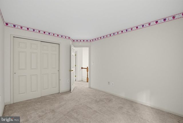 9514 HICKORY HILL DR, Fredericksburg, VA 22408