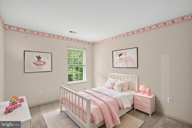 9514 HICKORY HILL DR, Fredericksburg, VA 22408