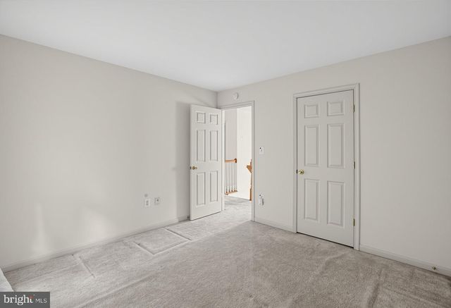 9514 HICKORY HILL DR, Fredericksburg, VA 22408