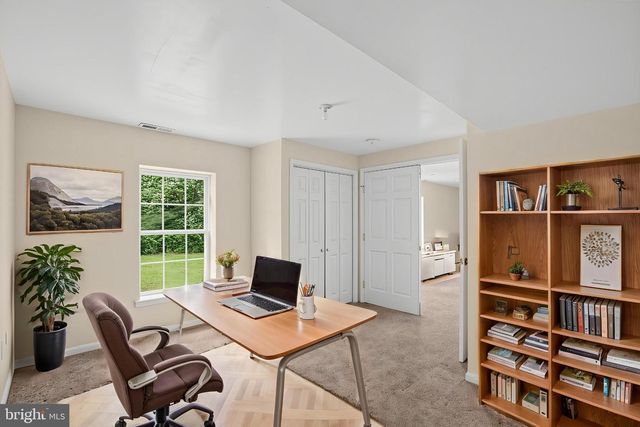 9514 HICKORY HILL DR, Fredericksburg, VA 22408