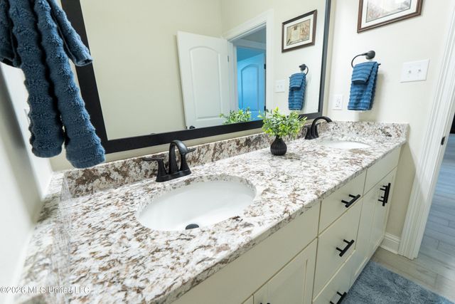 7298 S Aberdeen Drive, Pass Christian, MS 39571