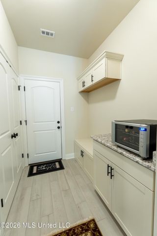 7298 S Aberdeen Drive, Pass Christian, MS 39571
