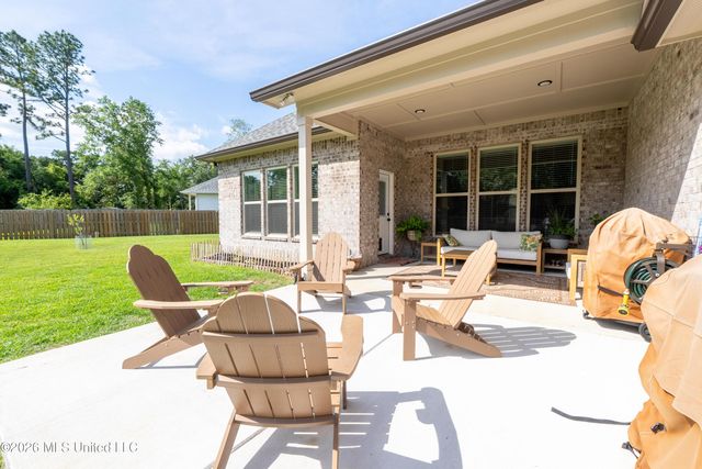 7298 S Aberdeen Drive, Pass Christian, MS 39571