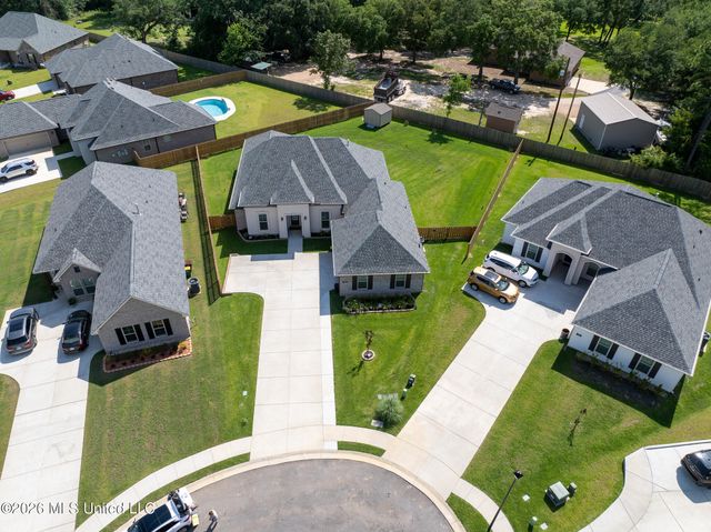 7298 S Aberdeen Drive, Pass Christian, MS 39571