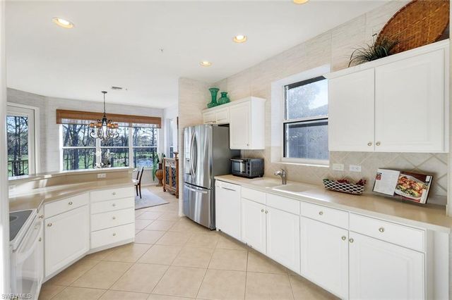 8490 Danbury BLVD # 205, Naples, FL 34120