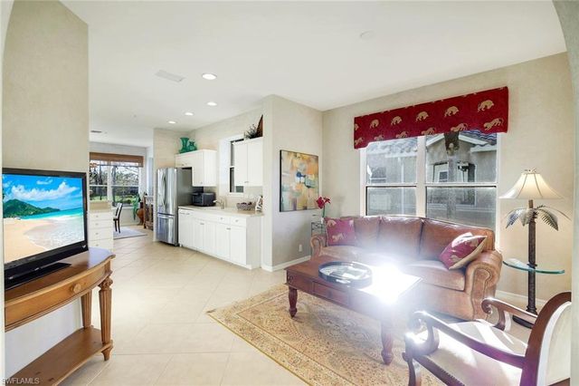 8490 Danbury BLVD # 205, Naples, FL 34120