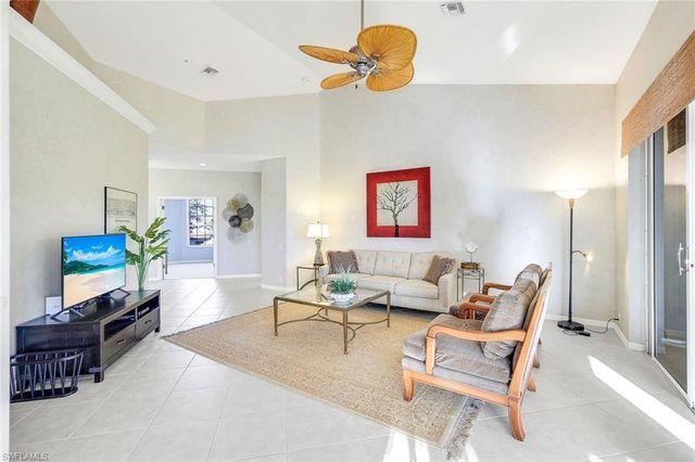 8490 Danbury BLVD # 205, Naples, FL 34120