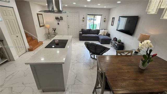 5685 NW 194th Ln, Miami Gardens, FL 33055